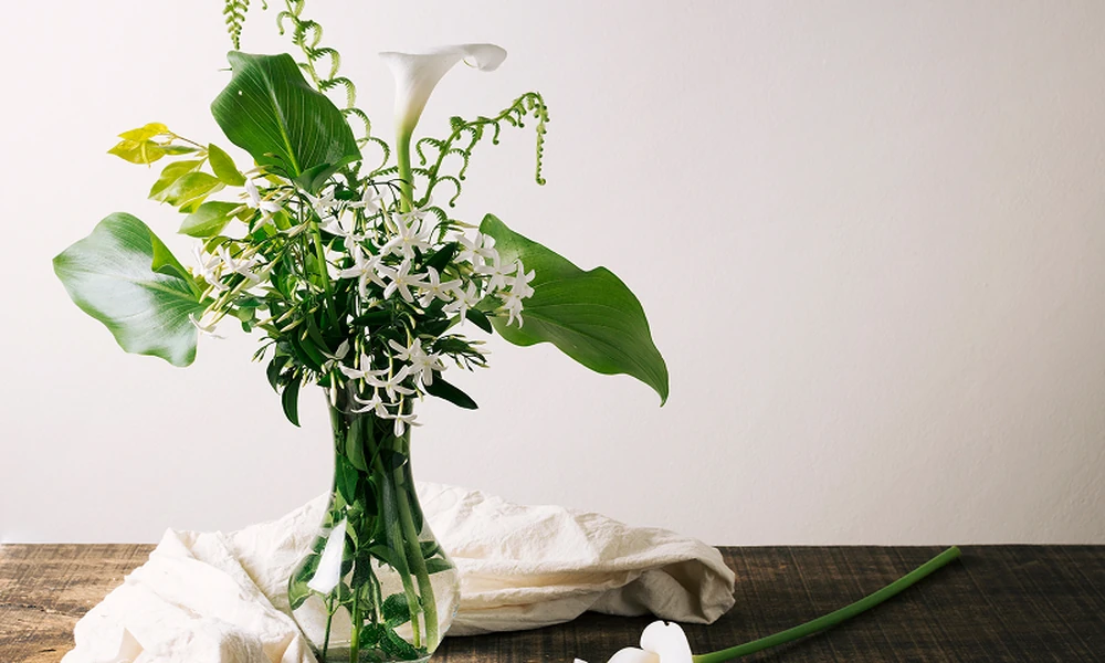 Elegant and Fragrant: The Best Lily Bouquets and Mixed Floral Packages